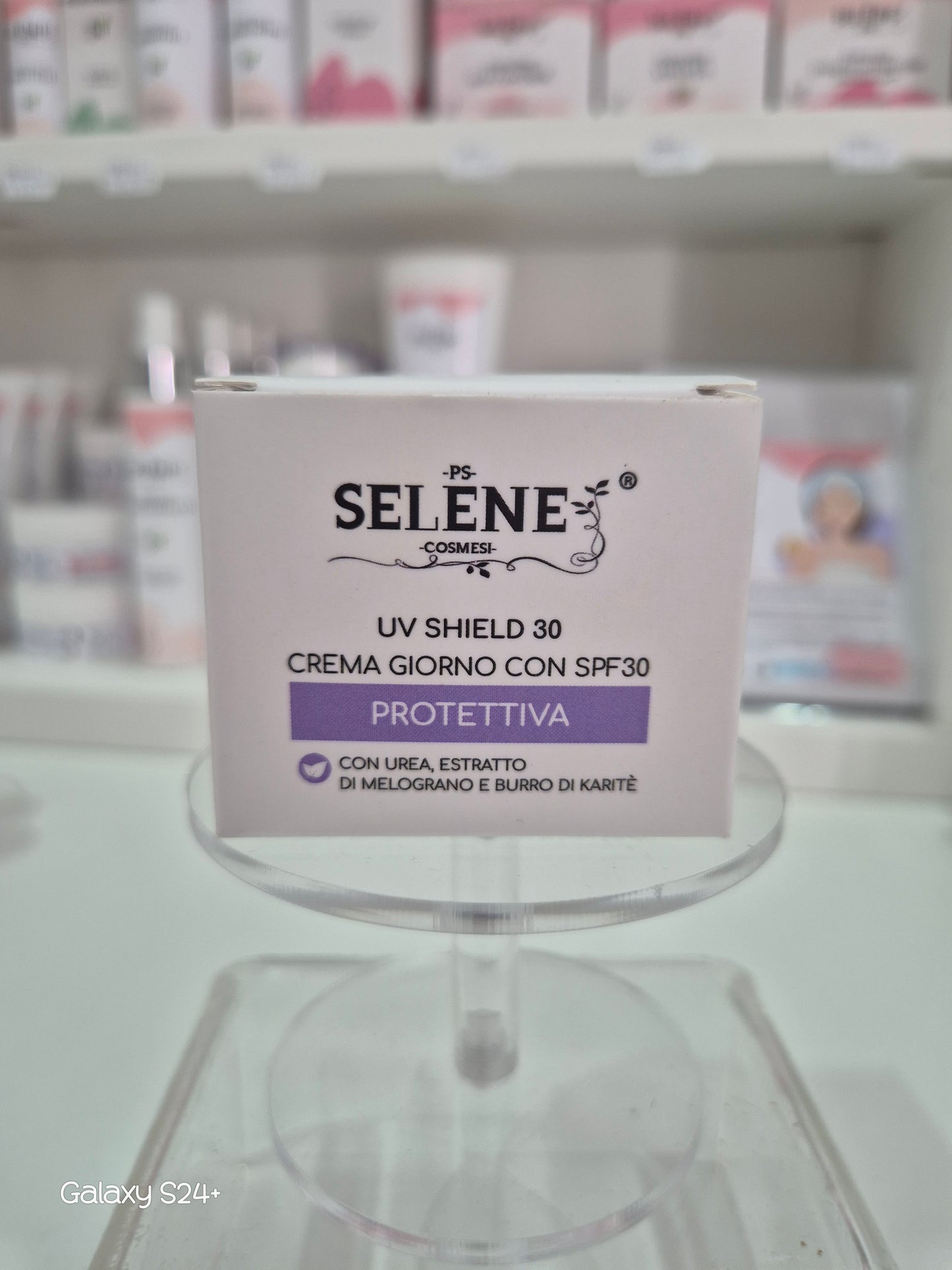 UV SHIELD 30 - CREMA GIORNO CON SPF30 PROTETTIVA