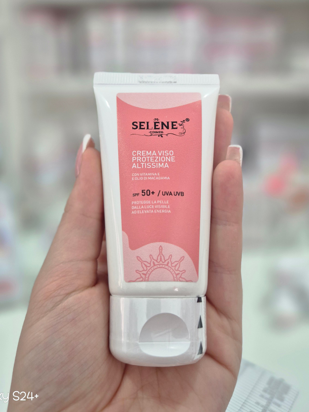 CREMA VISO PROTEZIONE ALTISSIMA SPF 50